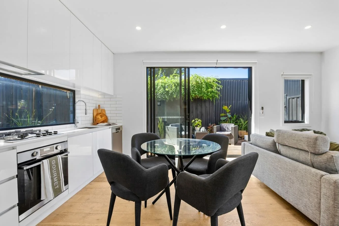 Every detail matters when it comes to home staging.
#r #RealEstateStyling #interior styling