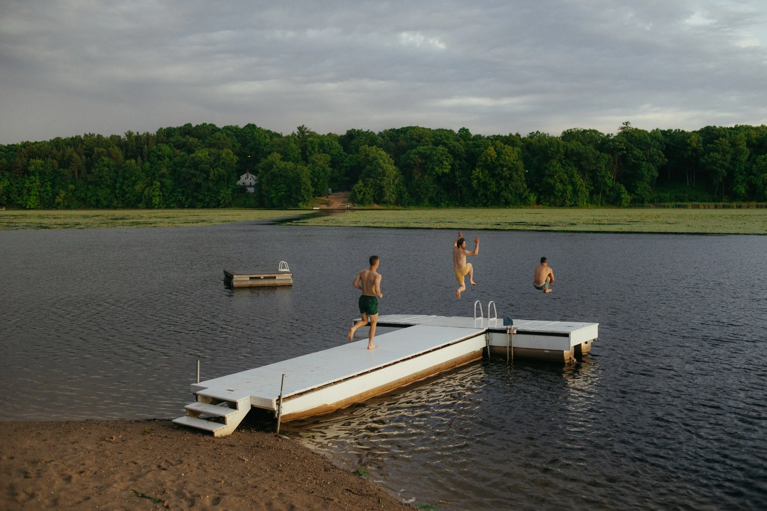 FON_SummerPostcards_STILLS_FirstRoundSelects__S1_5679.jpg
