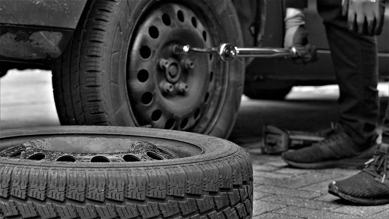 Why Your Tire Pressure Light Comes on When it Gets Cold