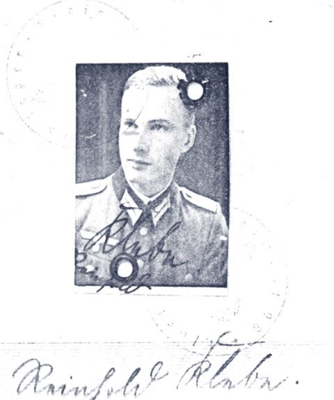 Major Reinhold Klebe, commander of III./98, was responsible for the massacres of around 500 civilians in Mousiotitsa and Kommeno, and of hundreds of Italian prisoners on Kefalonia, July–September 1943.