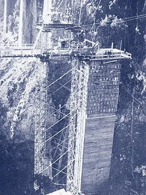 The rising pier on 6 March 1944.