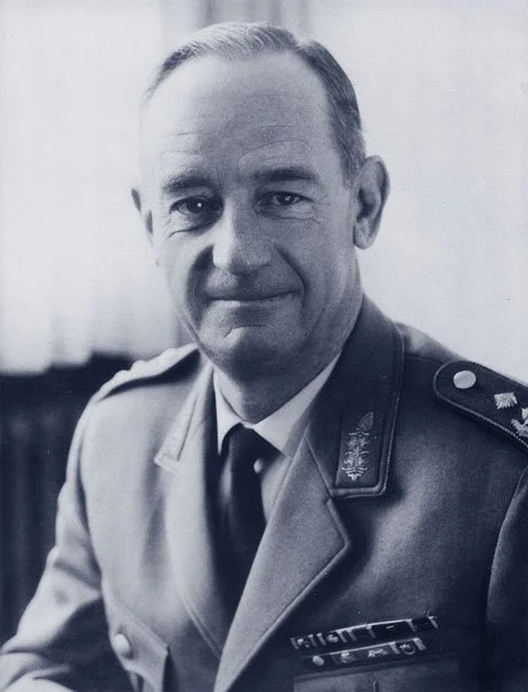 Karl Wilhelm Thilo, Ia (Chief of Operations) of the 1st Mountain Division of the Wehrmacht, later became a general in the 1st Mountain Division of the Bundeswehr.
