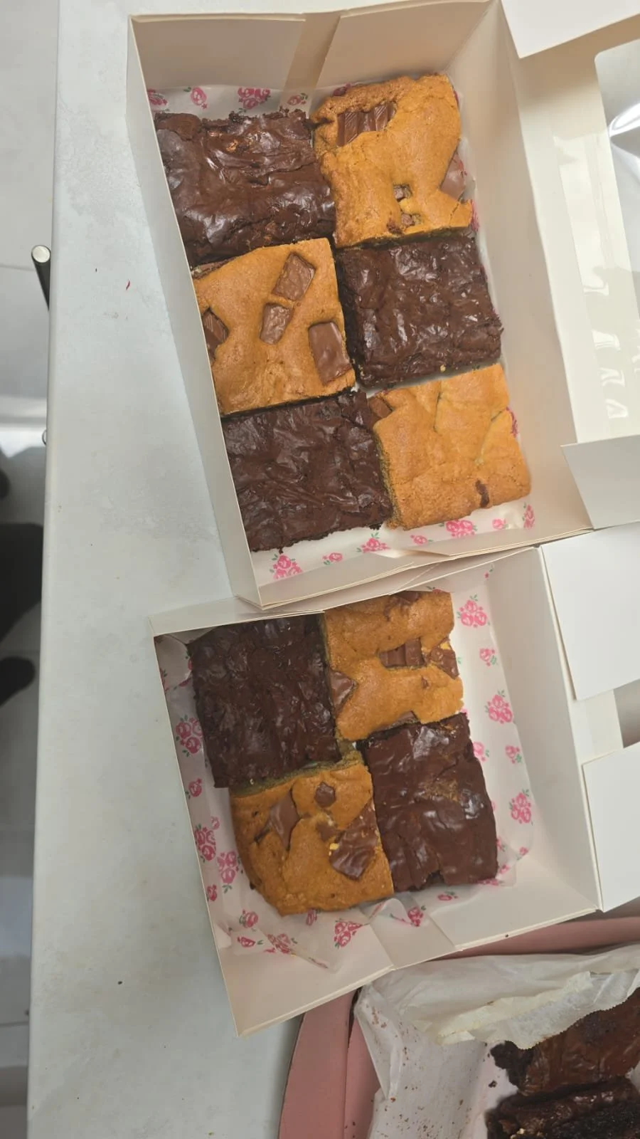 Mixed Brownie & Blondie Box