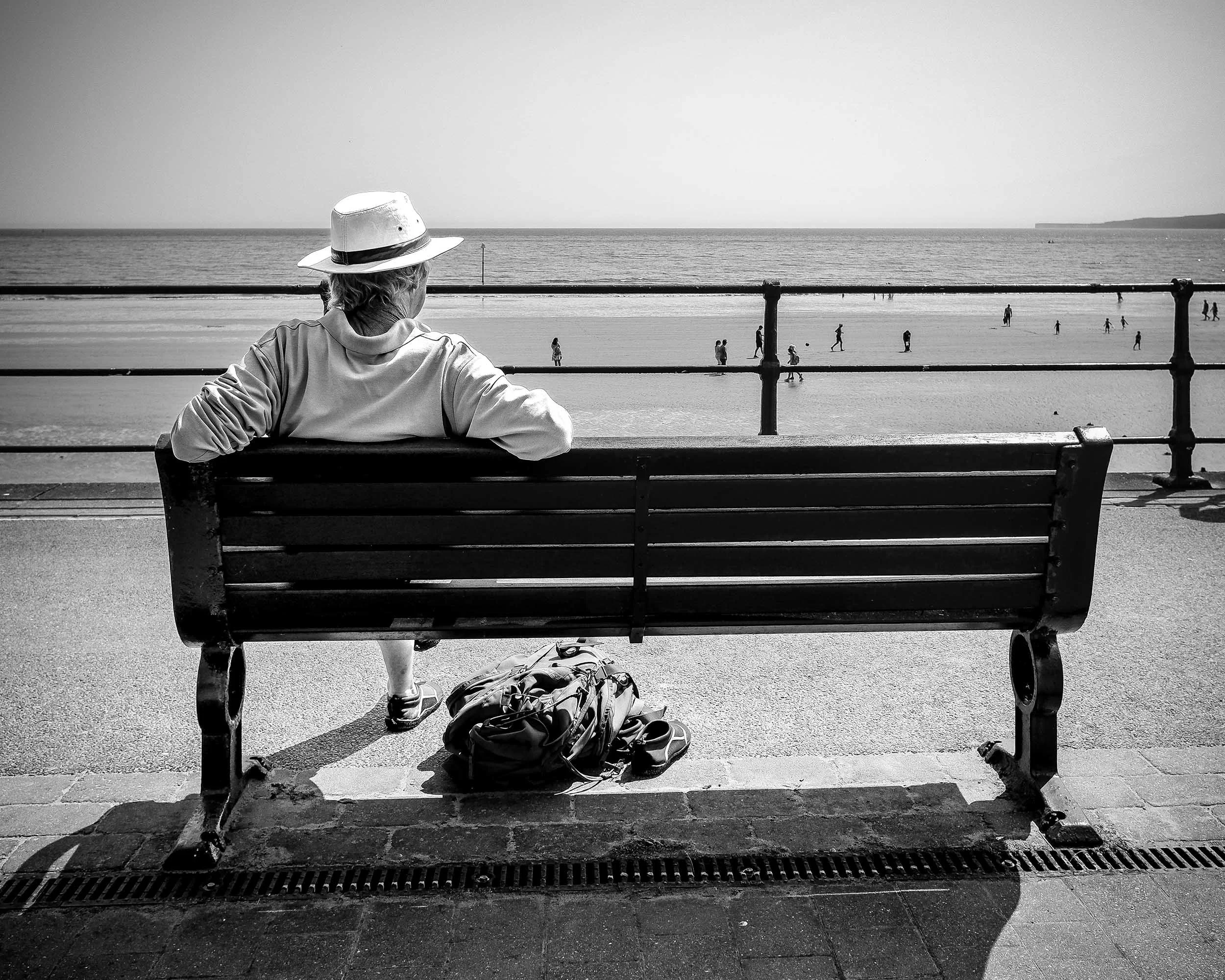 Filey Seafront Bench.jpg