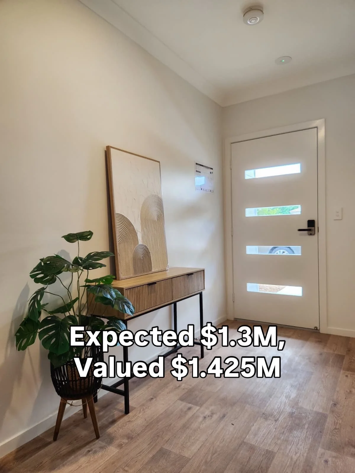 Just got the commercial valuation back on Rooming house #30.
Expected: $1.3M
Actual: $1.425M
$125k higher than I thought.
The valuer said two things drove the premium:
Reason 1: The extra toilet
I added a sixth toilet accessible from the common area 