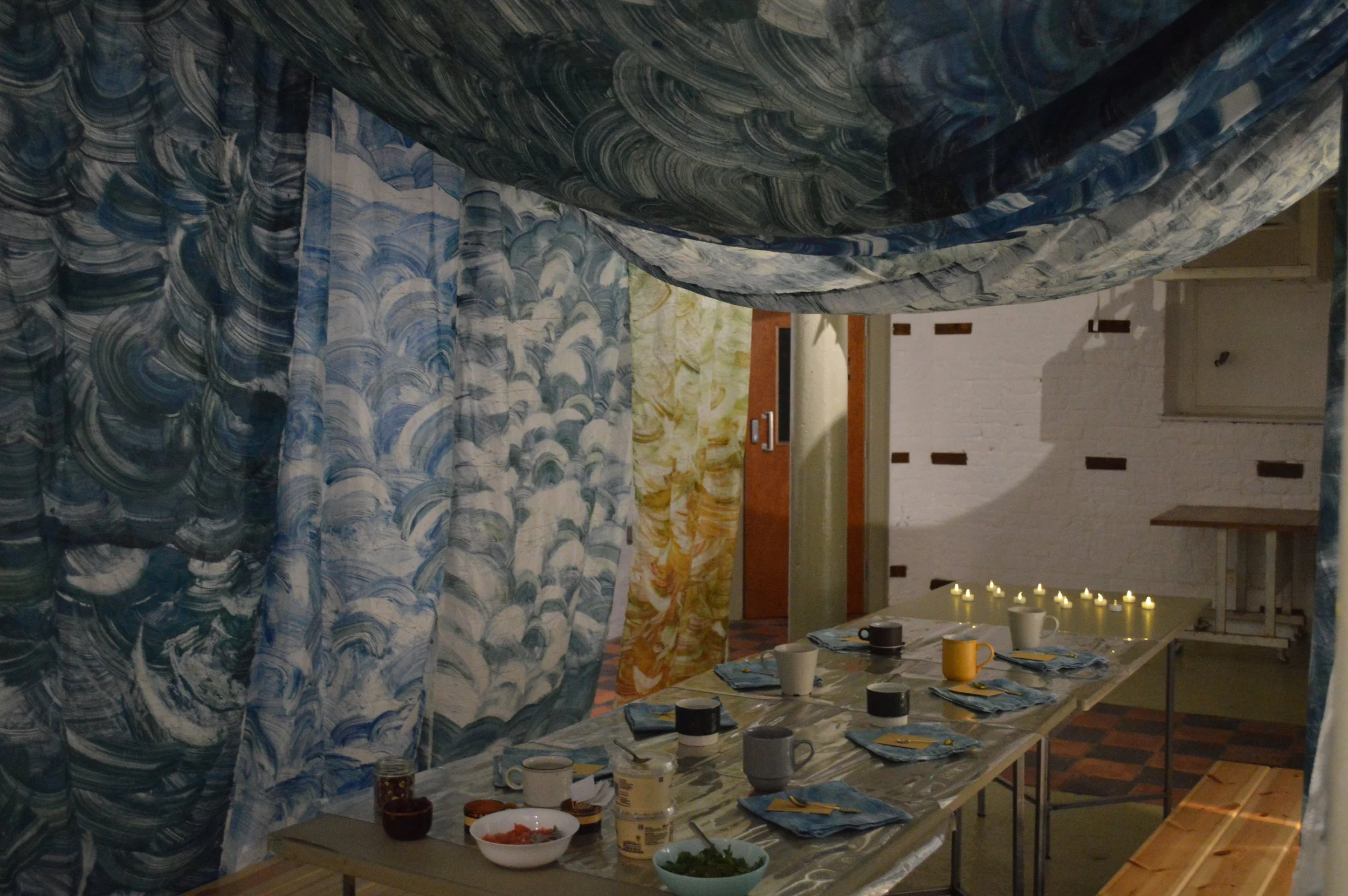 I installed the tent in the basement of the observatory.