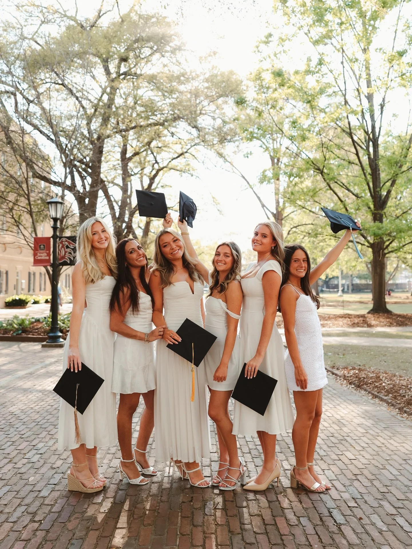 Grad season has begun! 🎓💫

More to come from this group session🫶🏼