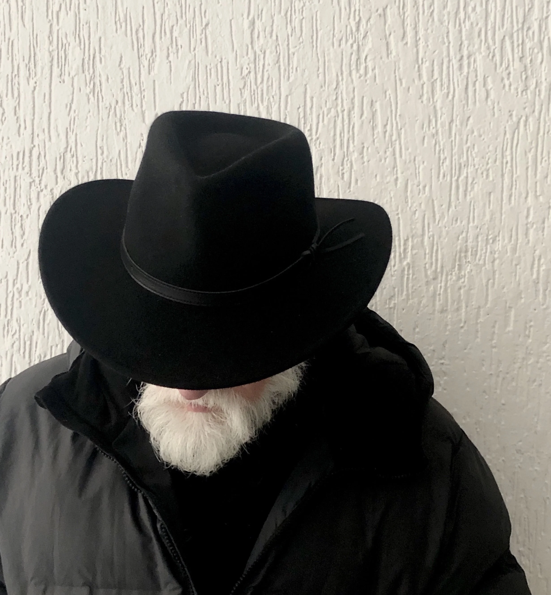 ioneering composer, sound designer and synthesist, Todd Barton, has remixed  a stunning version of ‘Monopoly’ from Kids3 for Das Spezial released today.