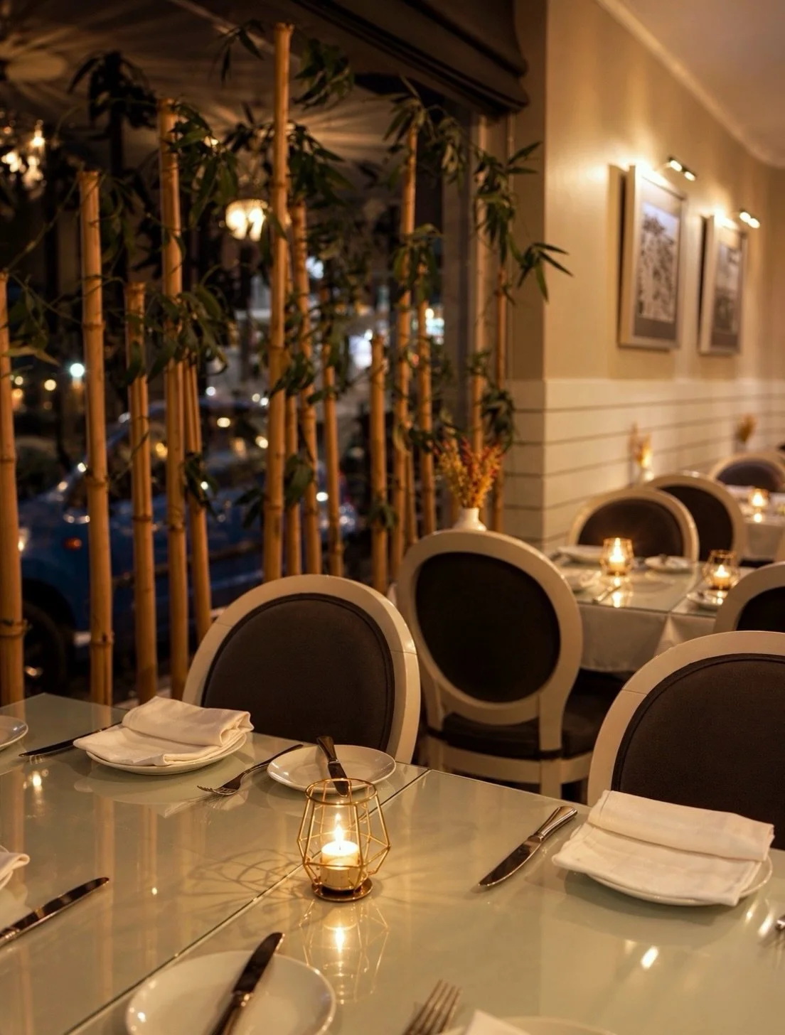 🇵🇹 Quando a noite se instala, h&aacute; uma certa liberdade em deixar o dia para tr&aacute;s. Ficam os sabores, a companhia e o prazer de estar exactamente onde se quer estar.

Esperamos por si! 

⸻

🇬🇧 As night settles in, there is a certain fre