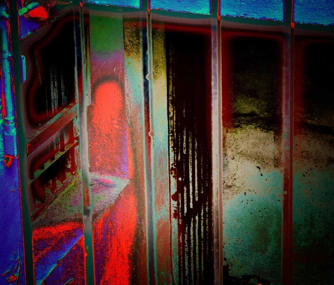 Containment Failed

-

-

-
#photography #gothicphotography #abstract #njphotographers #pennsylvania
