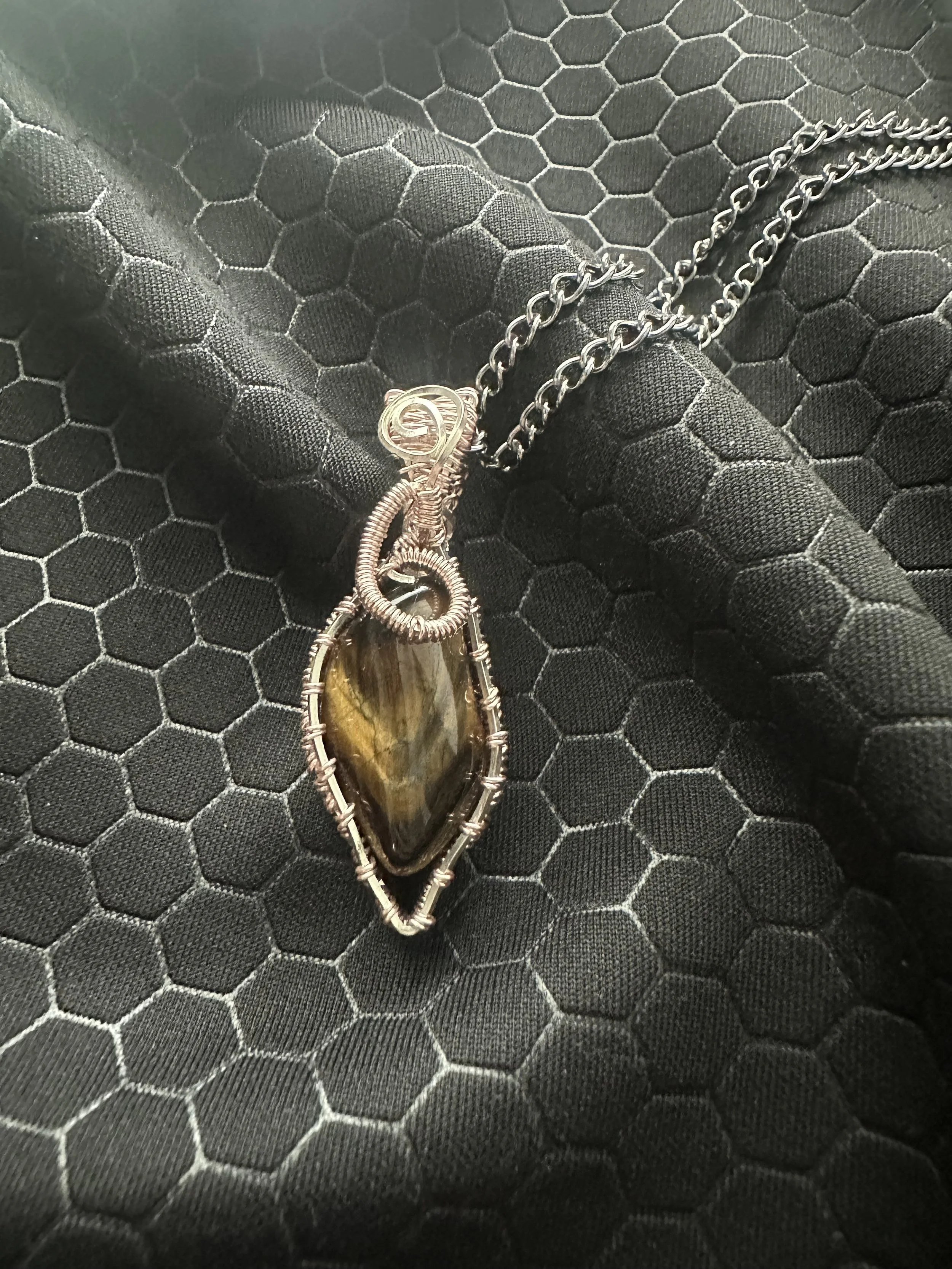 Leaf-Framed Golden Tiger’s Eye Wire Pendant