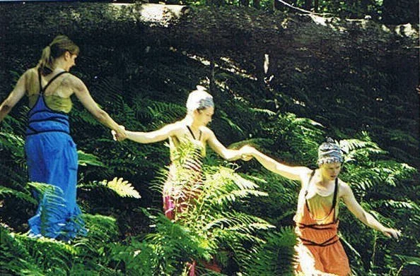 LeonoraThroughFerns.jpg