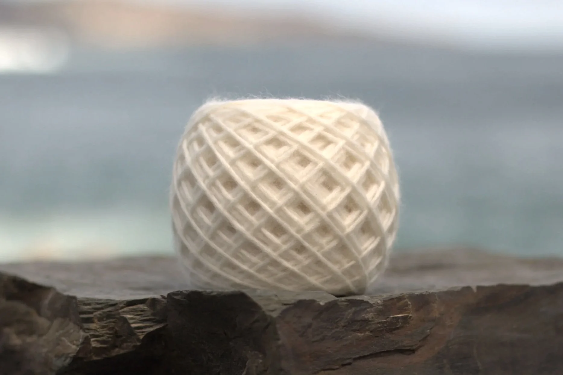 Poesia+single+ball+v2.jpg