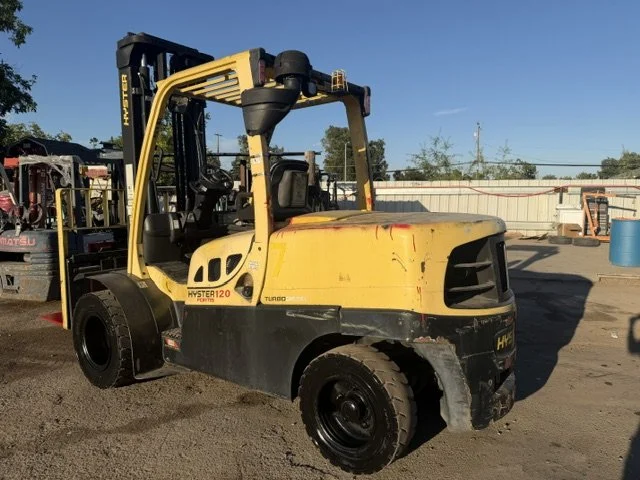 Hyster H120 (3).jpeg