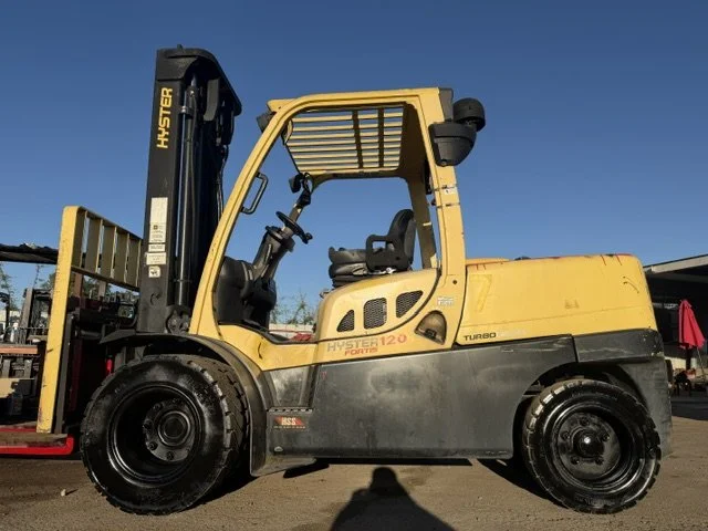 Hyster H120 (2).jpeg