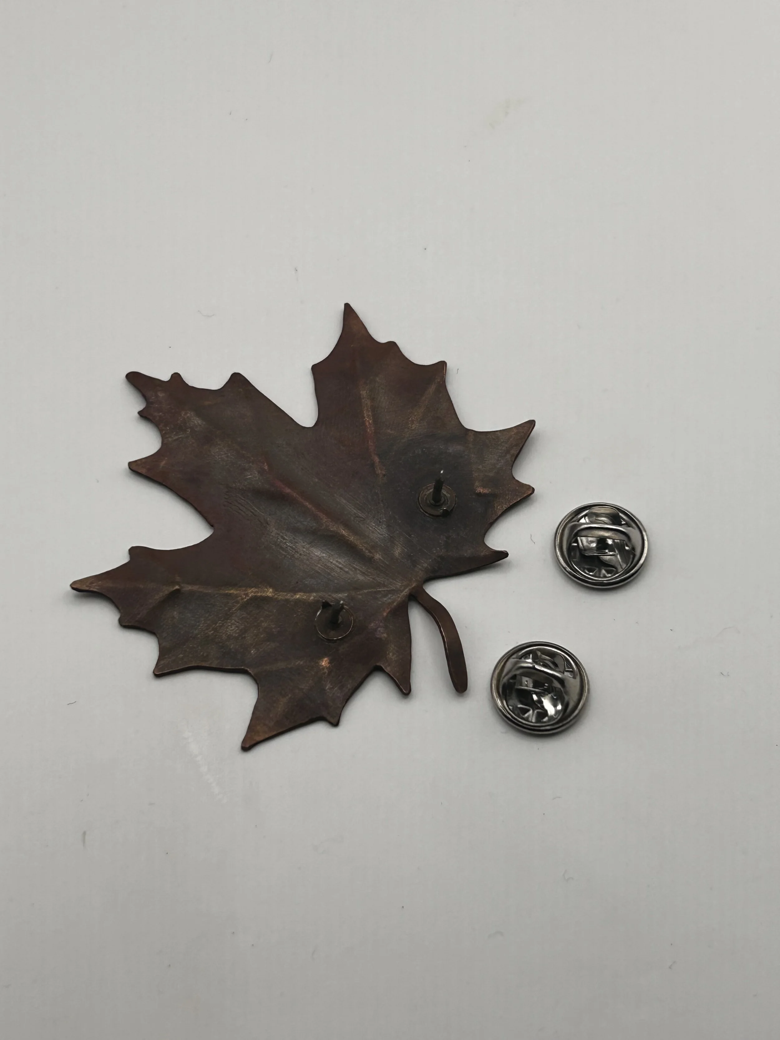 pin5_MAPLE_LEAF_150 (5).jpeg