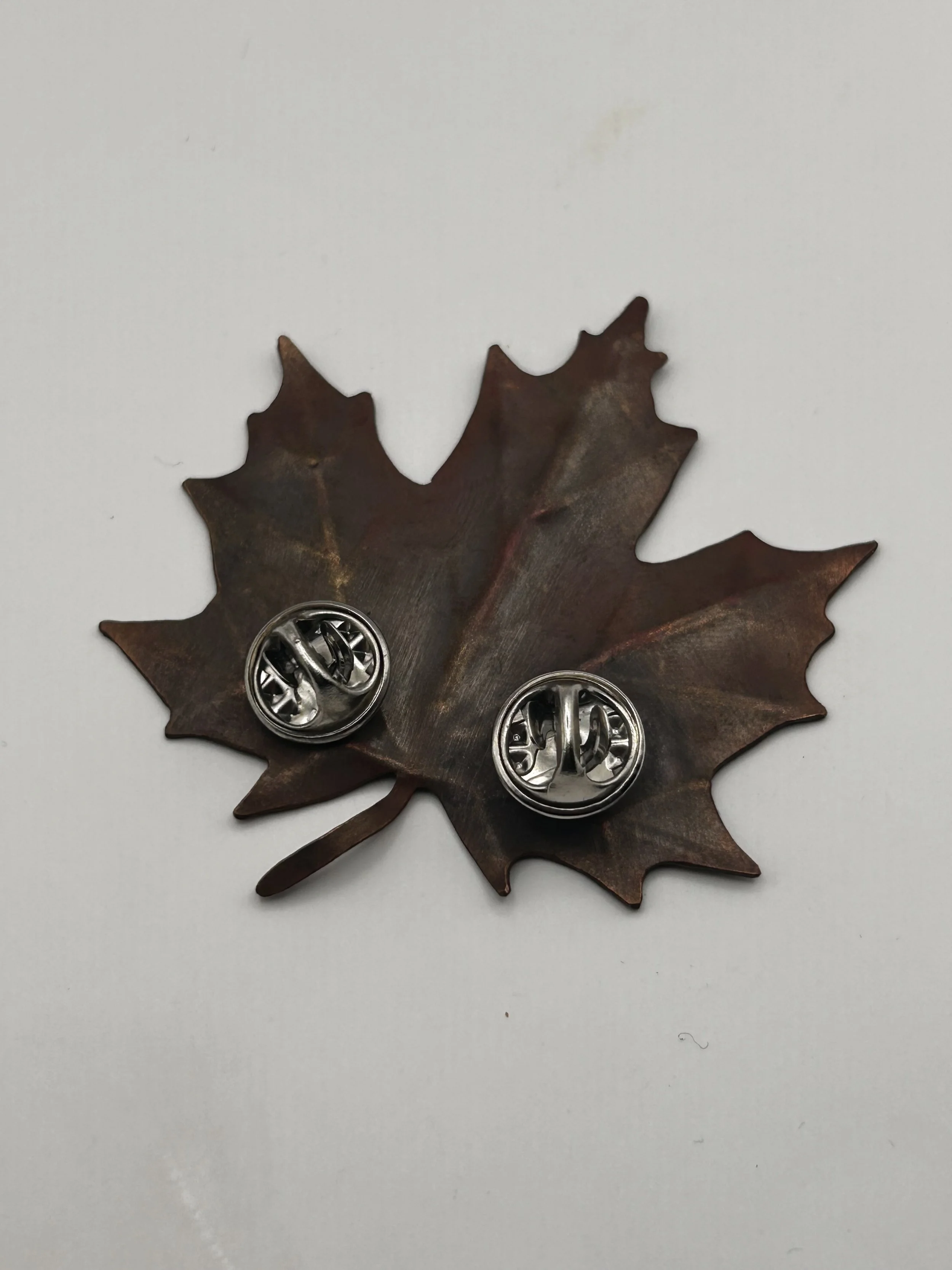 pin5_MAPLE_LEAF_150 (2).jpeg