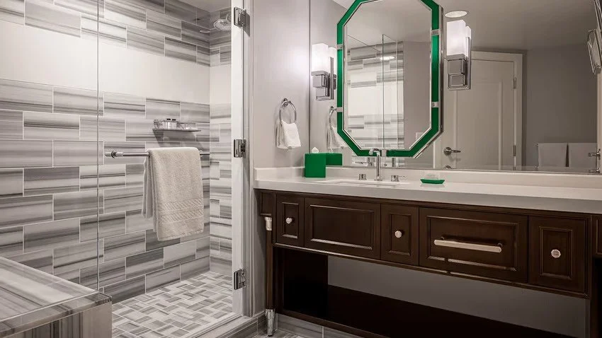 Caesars Palace_Colosseum Tower_Deluxe Room_Bathroom - Copy.jpg