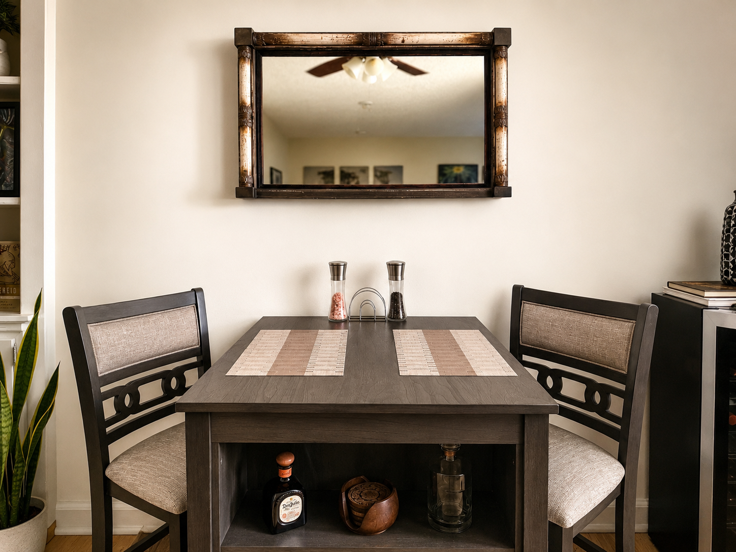 RusticDiningMirror.png