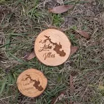 Wood slice with lake decoration