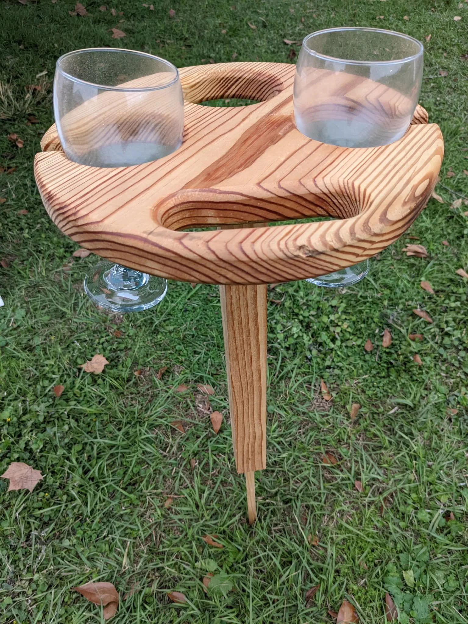 Lawn wine glass holder