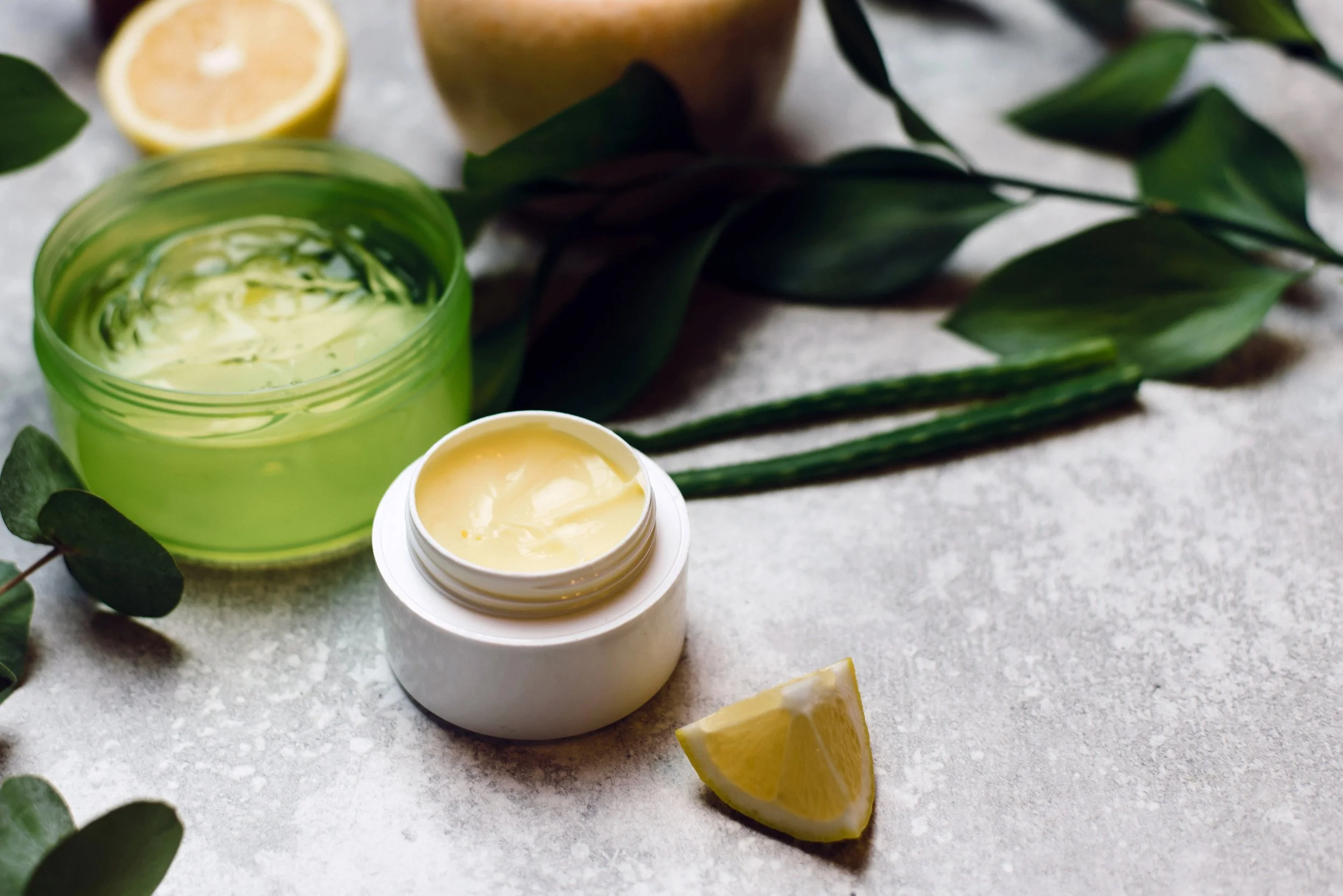 Botanical Skincare for Dry-Looking Skin: What Ingredients Should You Look For?