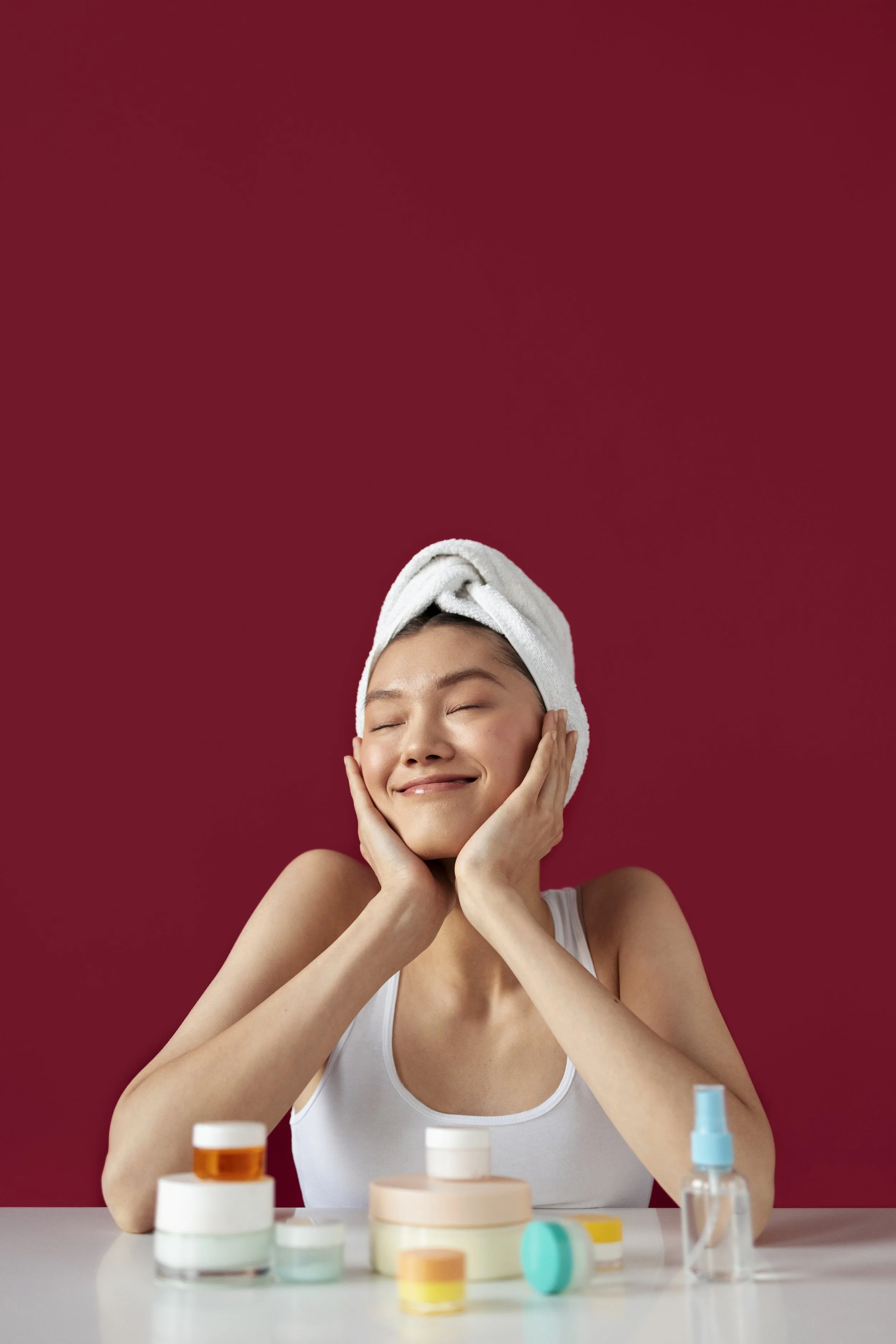 How to Layer Skincare Correctly: The Complete AM and PM Order