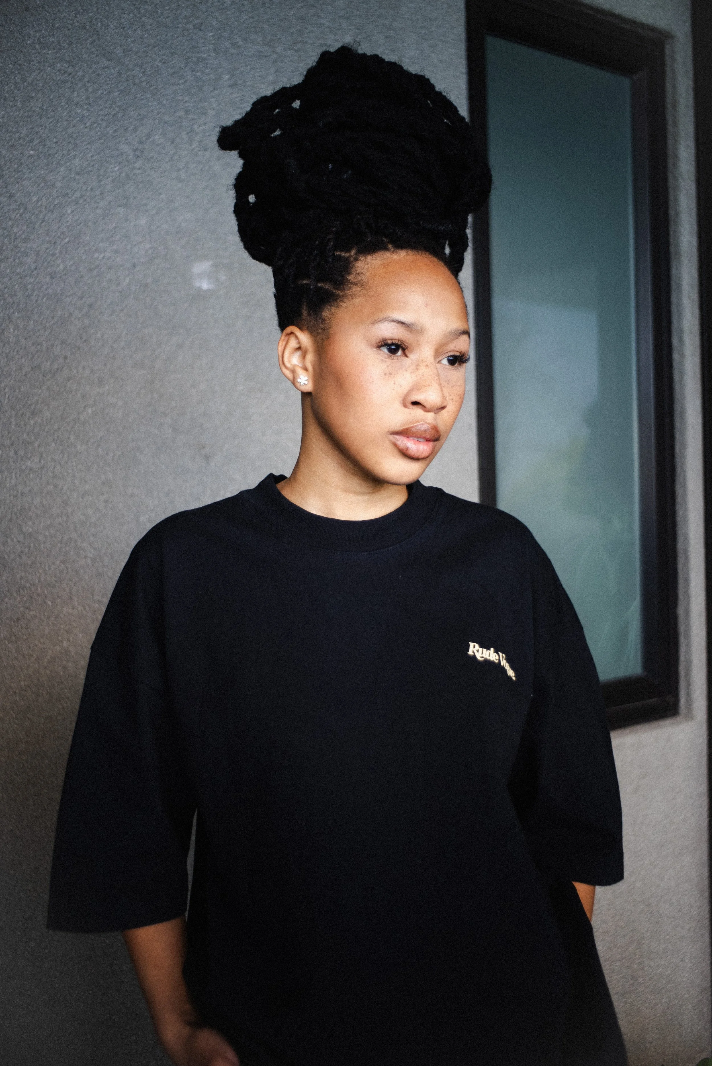 black-tee2.jpg