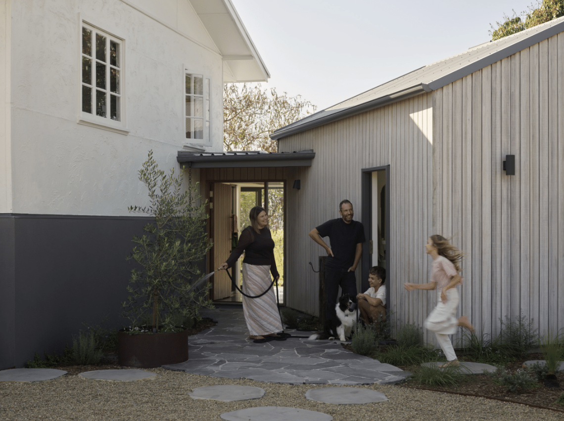 Valley View House - Senior Int. Designer at Maytree Studios, Images by Toby Scott