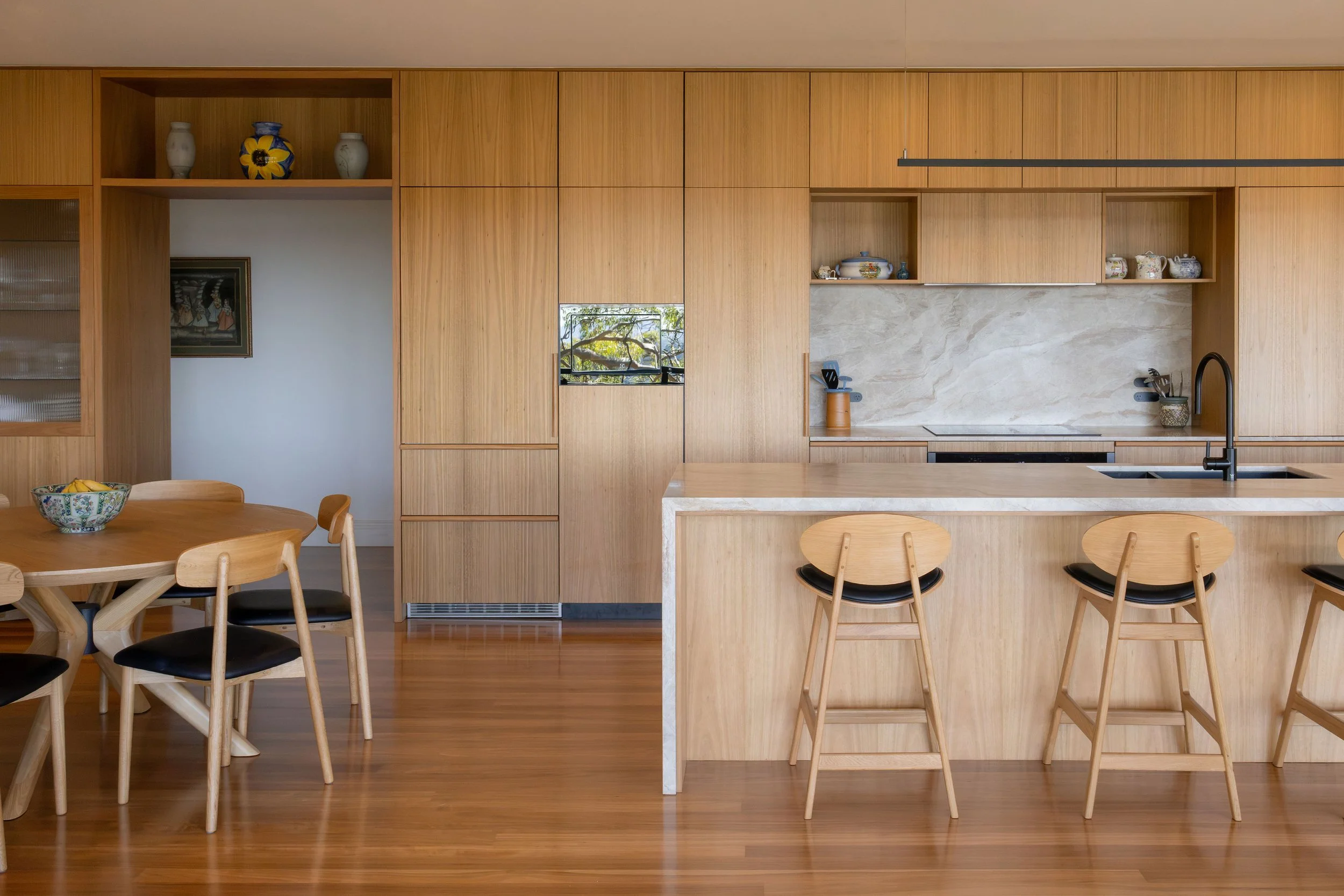 Tree House, Images by Alex Chatterdon Design