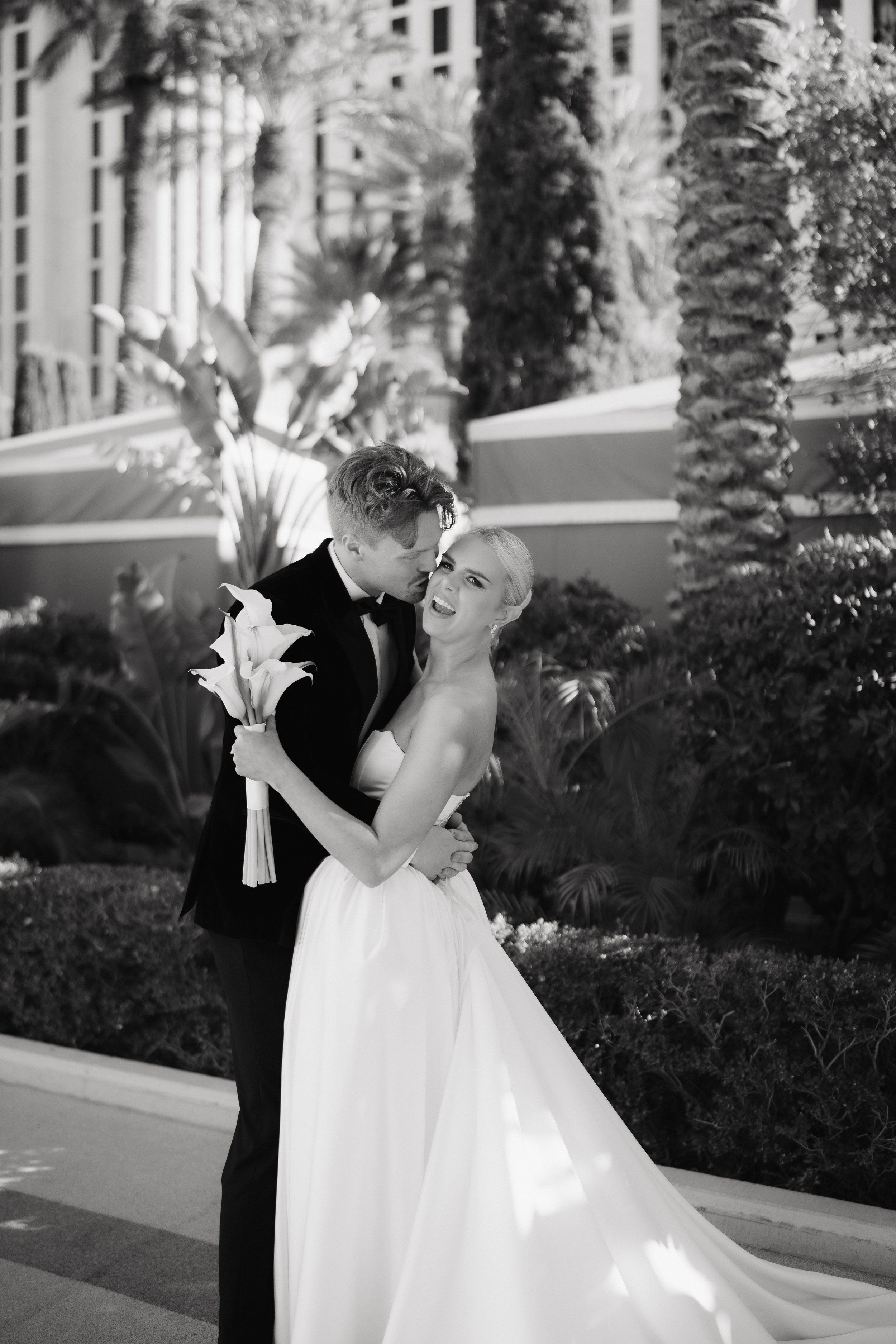 Luxury bride and groom photography in Las Vegas