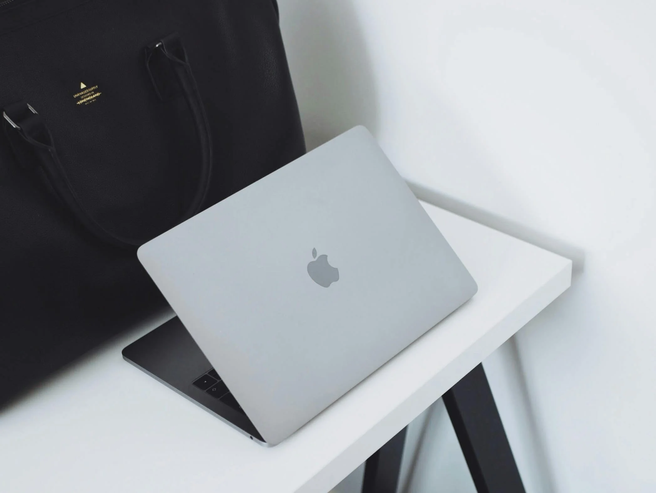 Apple Macbook and IMac Repairs