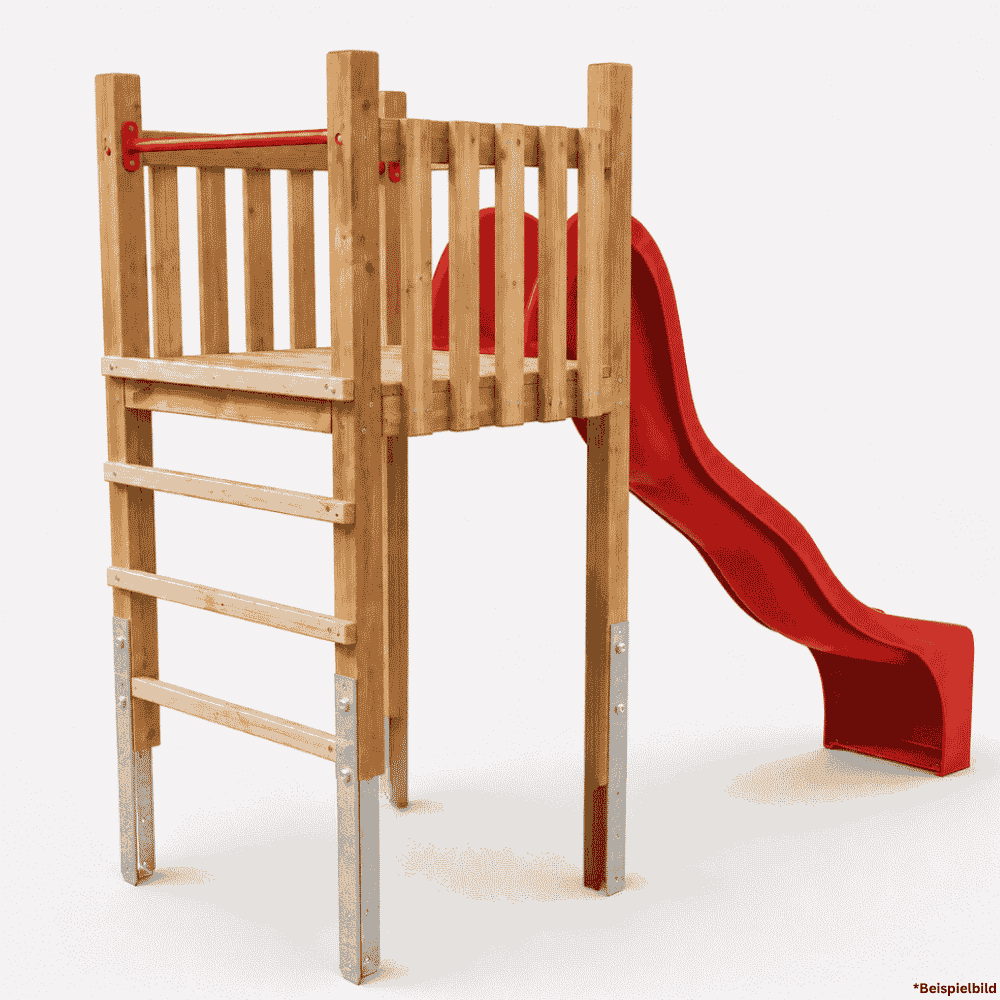 Spielturm aus Holz mit Rutsche