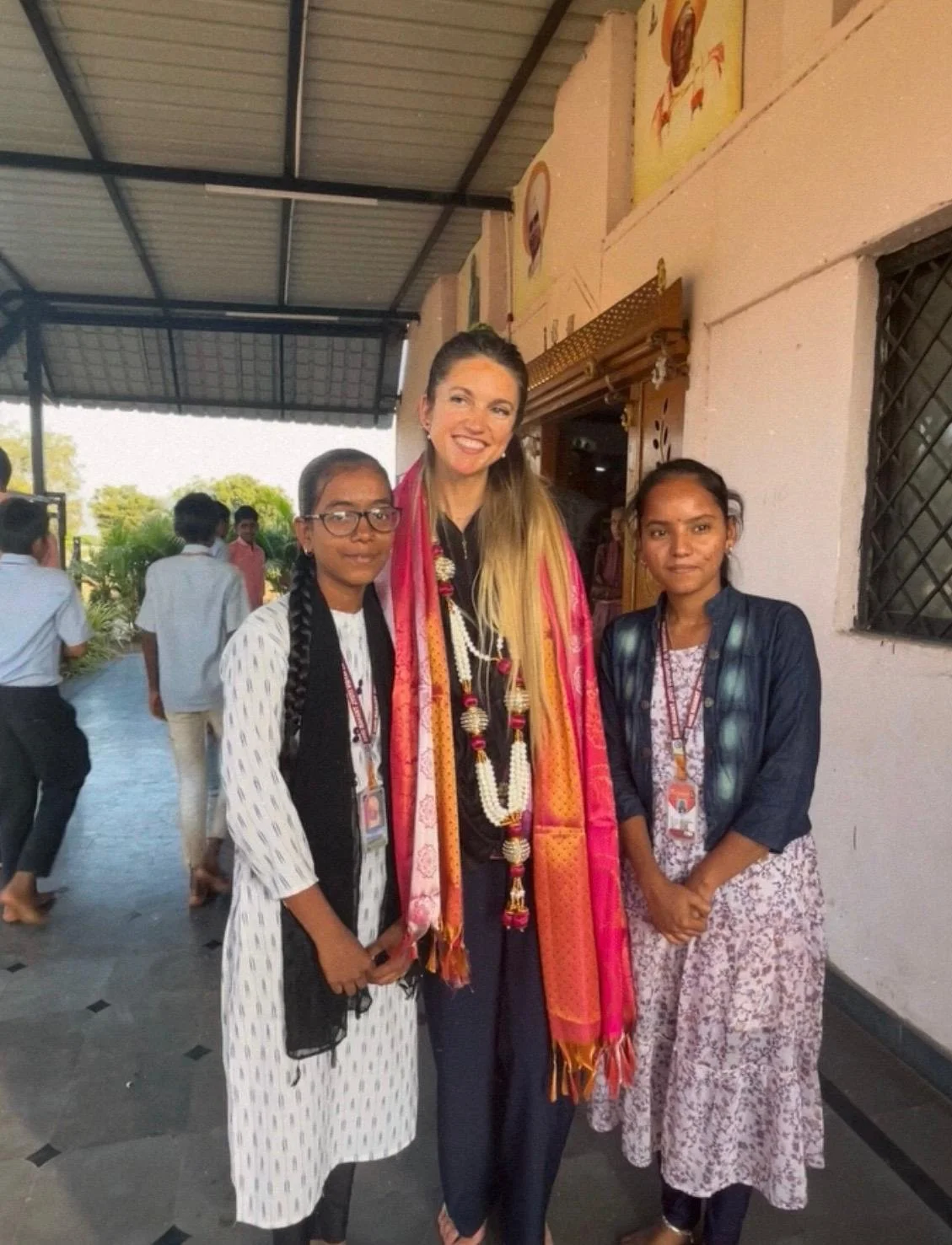 Vivez l’Inde de l’intérieur : rencontres locales, traditions, cuisine, artisanat et savoir-faire. Participez, apprenez et partagez pour découvrir une Inde authentique, au-delà des circuits touristiques.