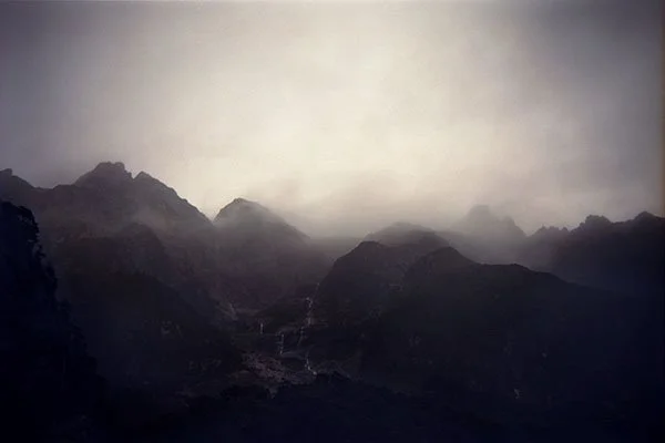 a shifting stillness #3 (60x90cm)