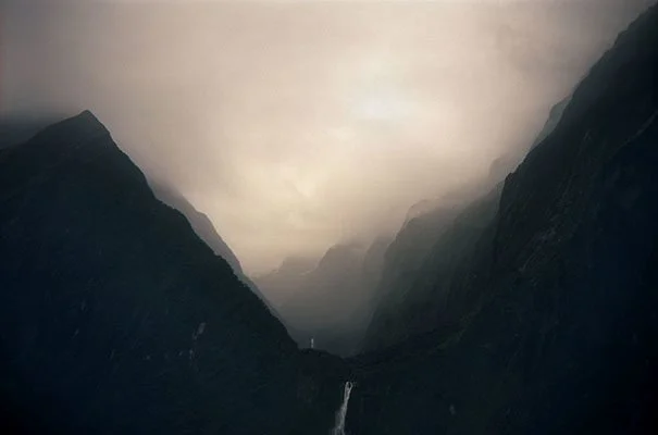 a shifting stillness #4 (60x90cm)