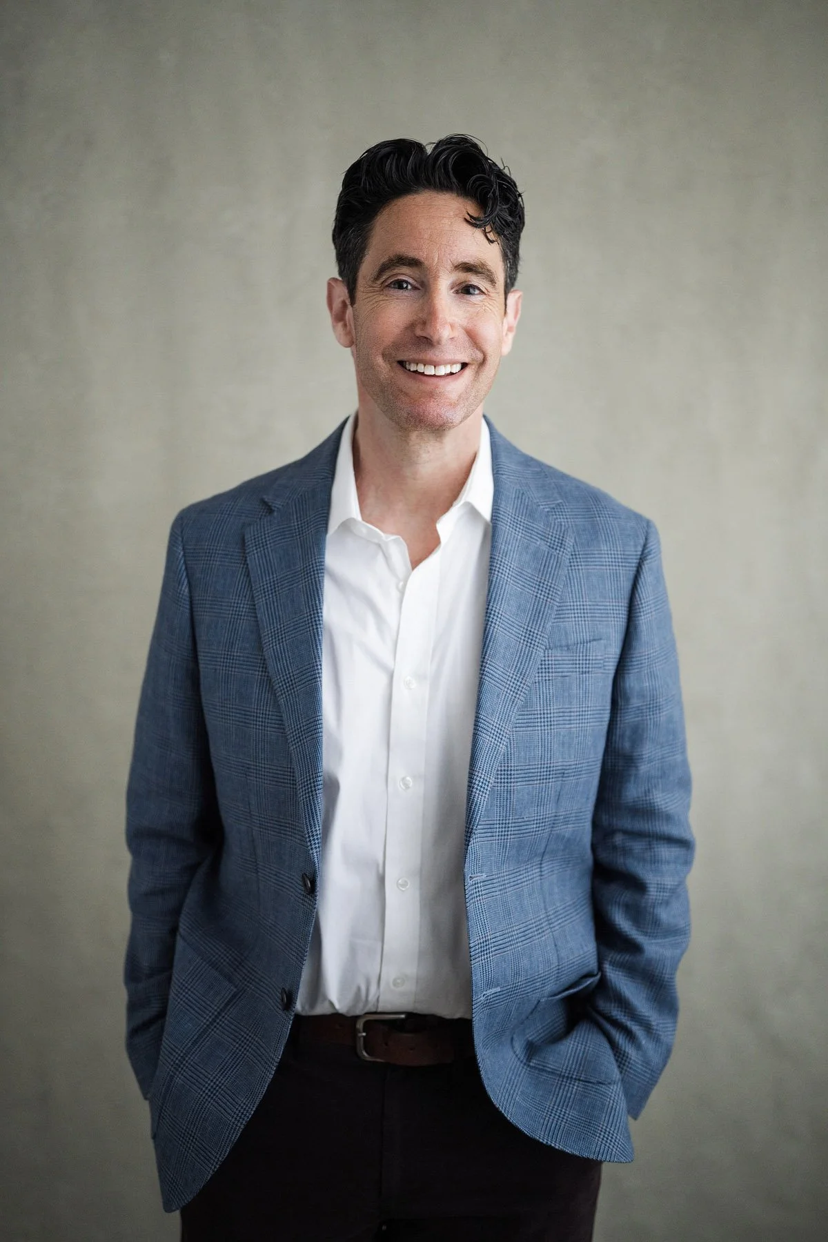 Portrait of attorney Jonathan Saul