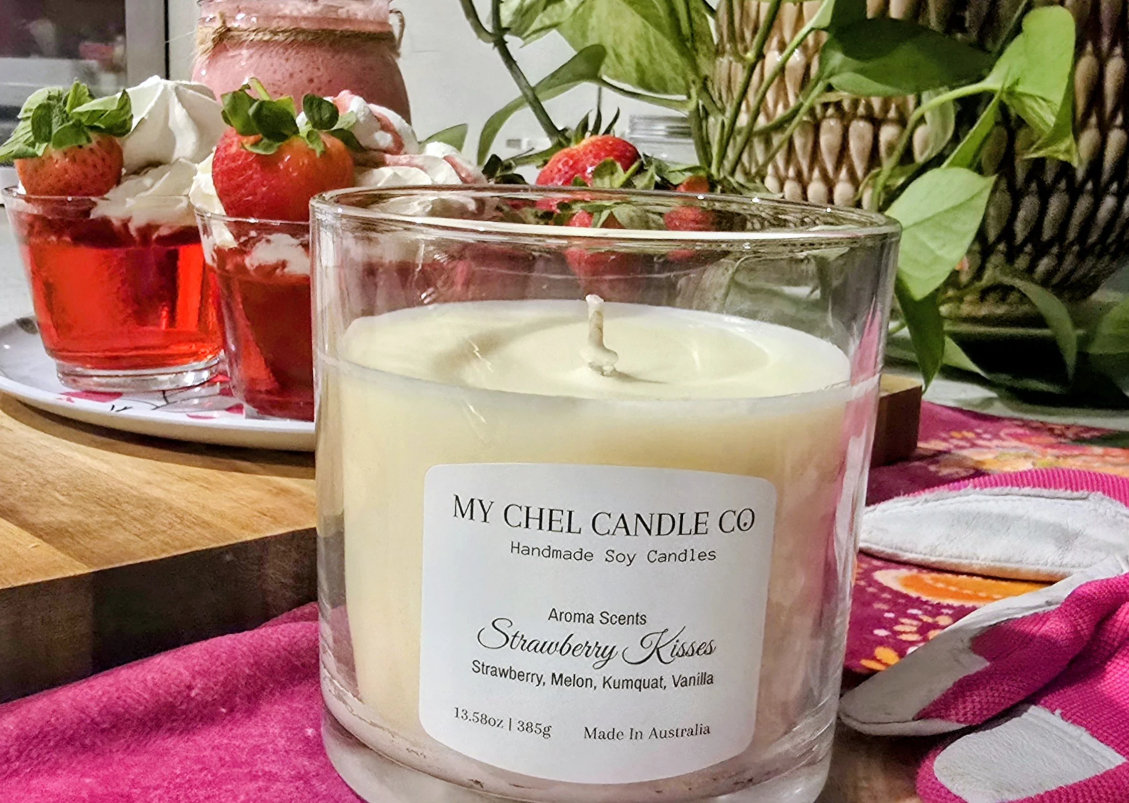 StrawberryKissesdessert385g.jpg