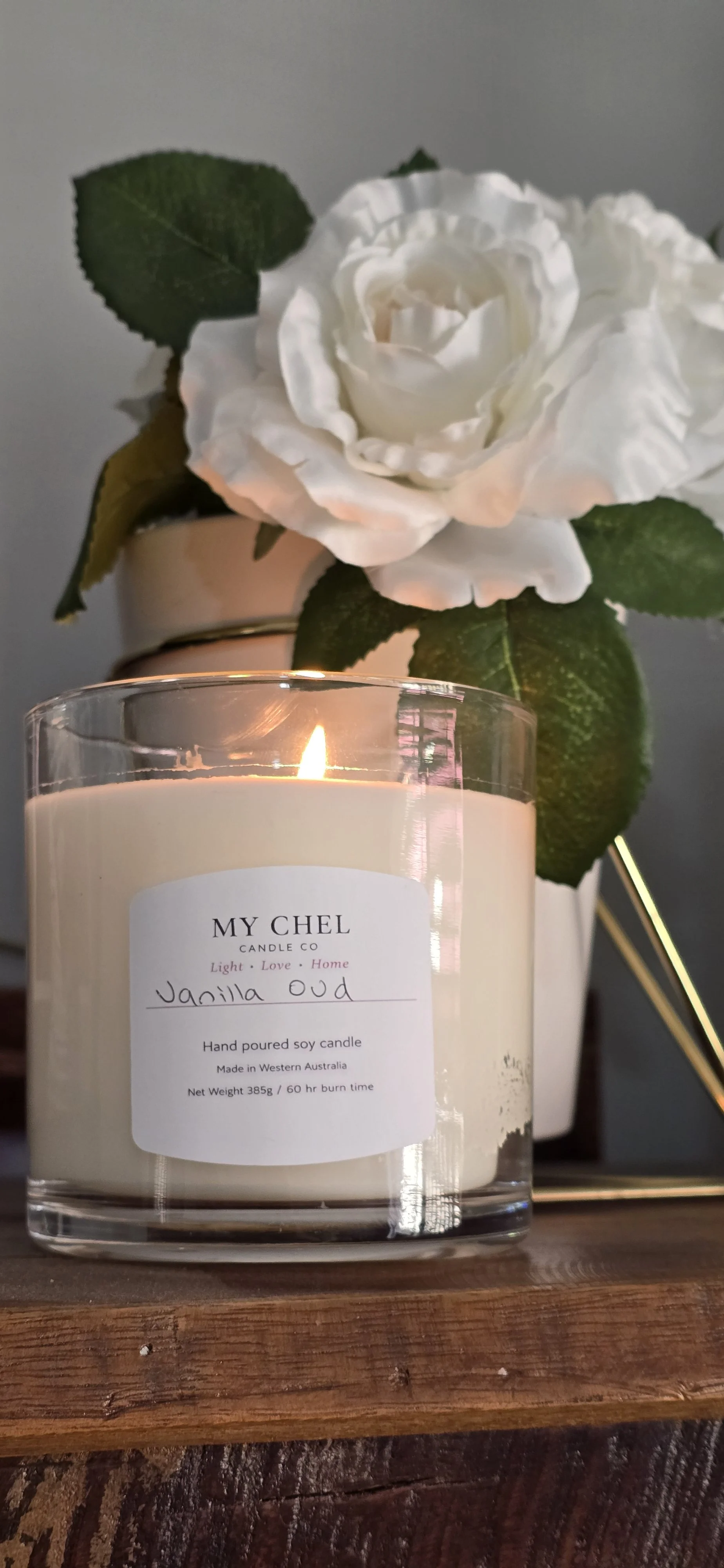 Vanilla Oud 385g Candle