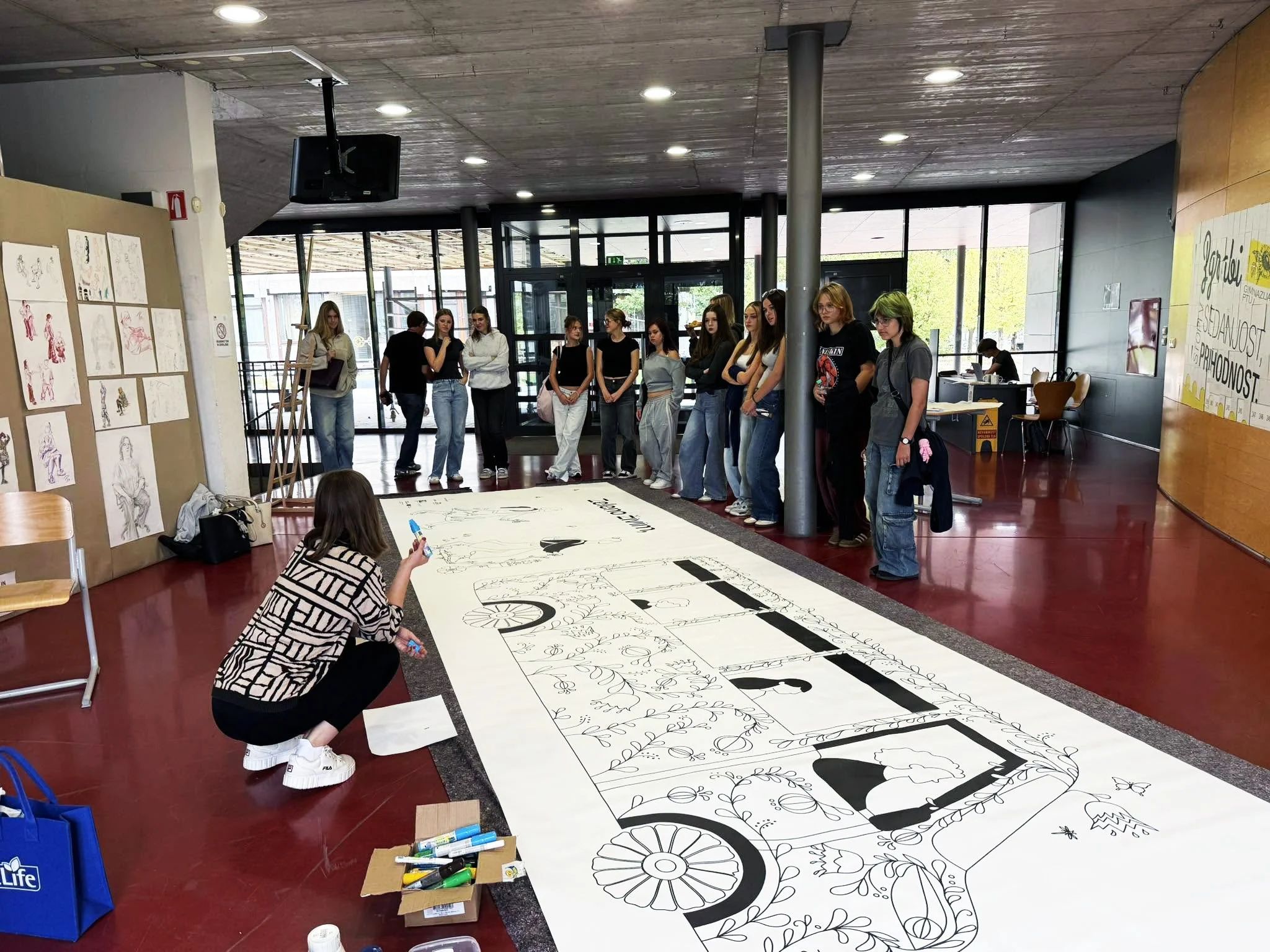 10m  long colouring sheet, "Safe to School, Travel Sustainably!" Communication campaign was developed as part of the CityWalk 2.0 Ptuj project to promote sustainable ways of travelling to school..