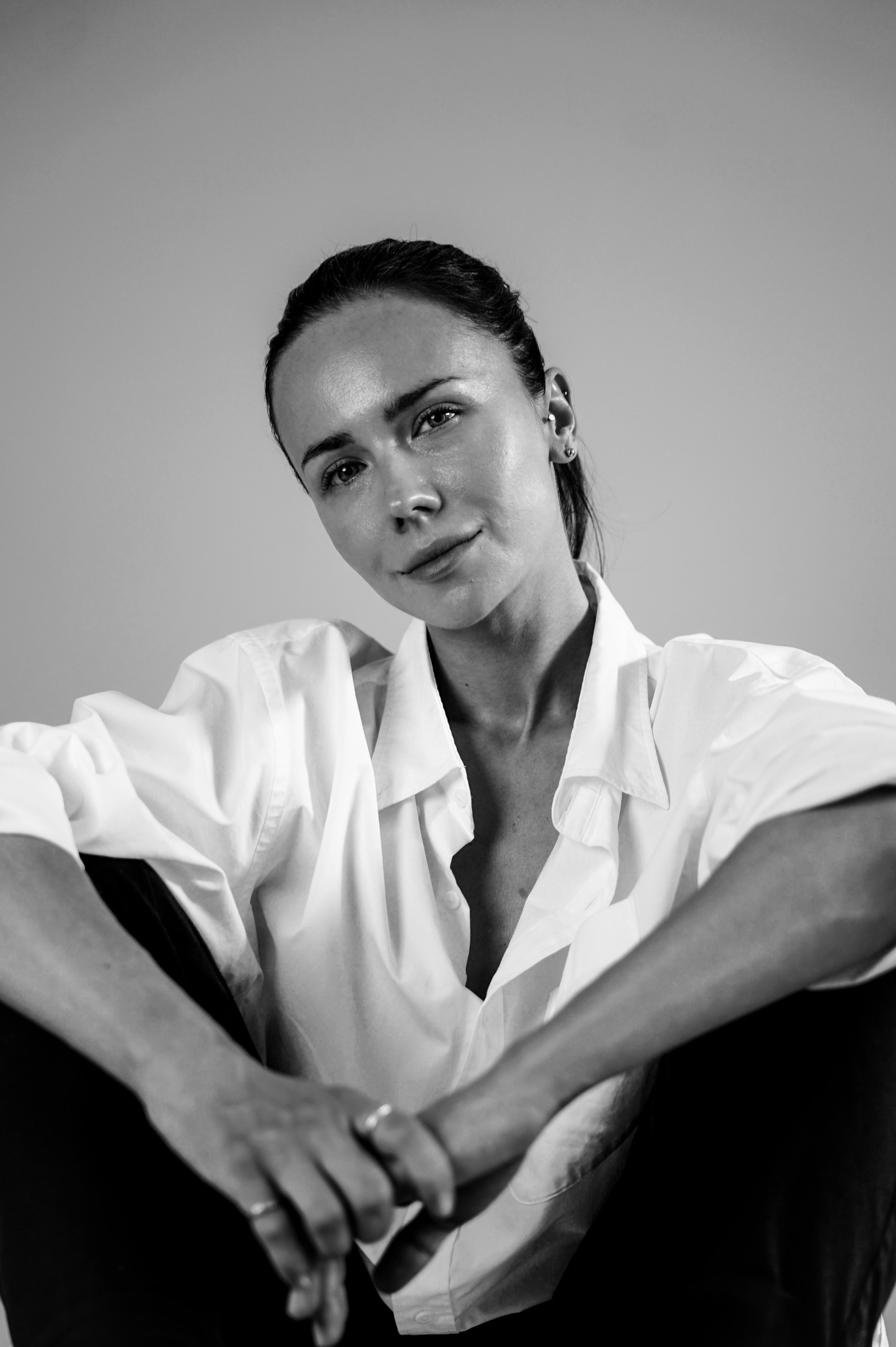 Anna Manjura, owner and creative director of NOKA Design. Former Senior Consultant at JLL, specialising in Office Tenant Representation.