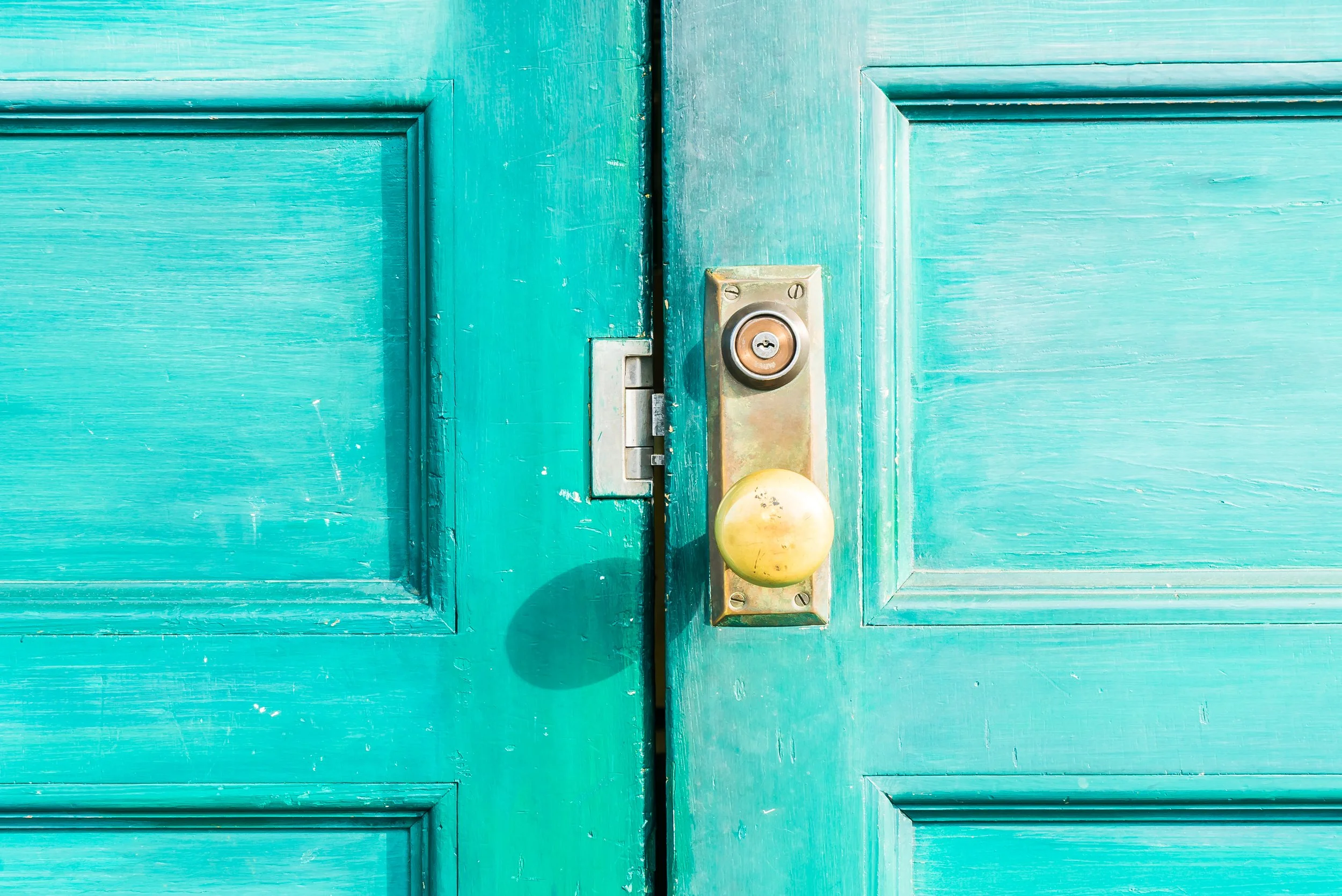 Turning heads with dynamic multi-media content for a real estate finance company.