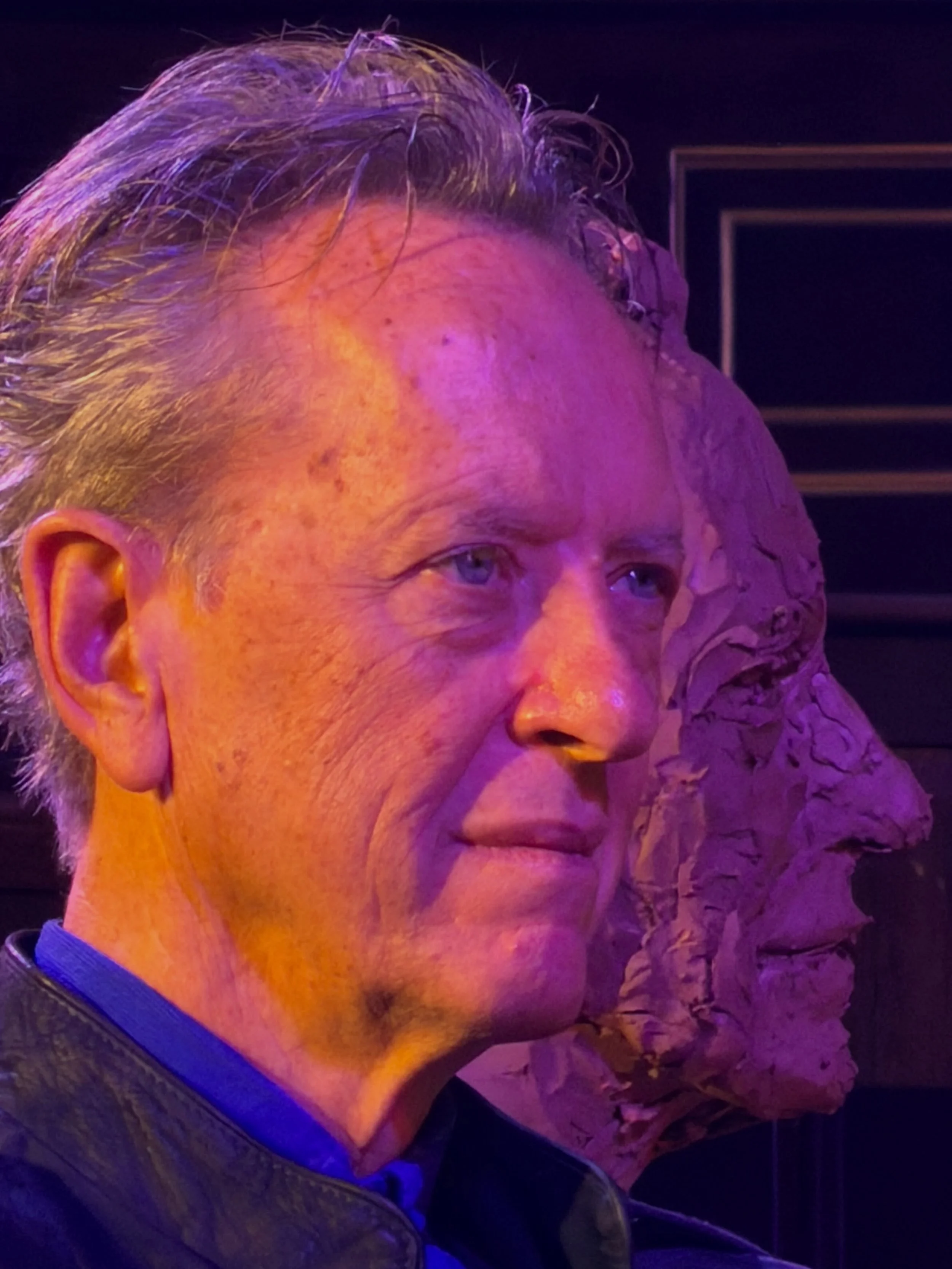 Richard E Grant being sculpted by Frances Segelman at St Paul&rsquo;s Church Covent Garden in aid of his chosen charity, Longfield Hospice, Minchinhampton.  Frances Segelman is a truly remarkable sculptor and even after a few minutes it was easy to s