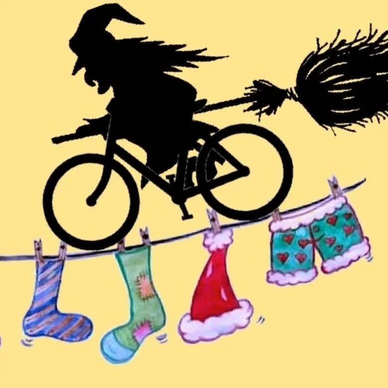 Buona Epifania a tutti 🚲🪄🧹
 Il negozio riaprir&agrave; luned&igrave; pomeriggio.