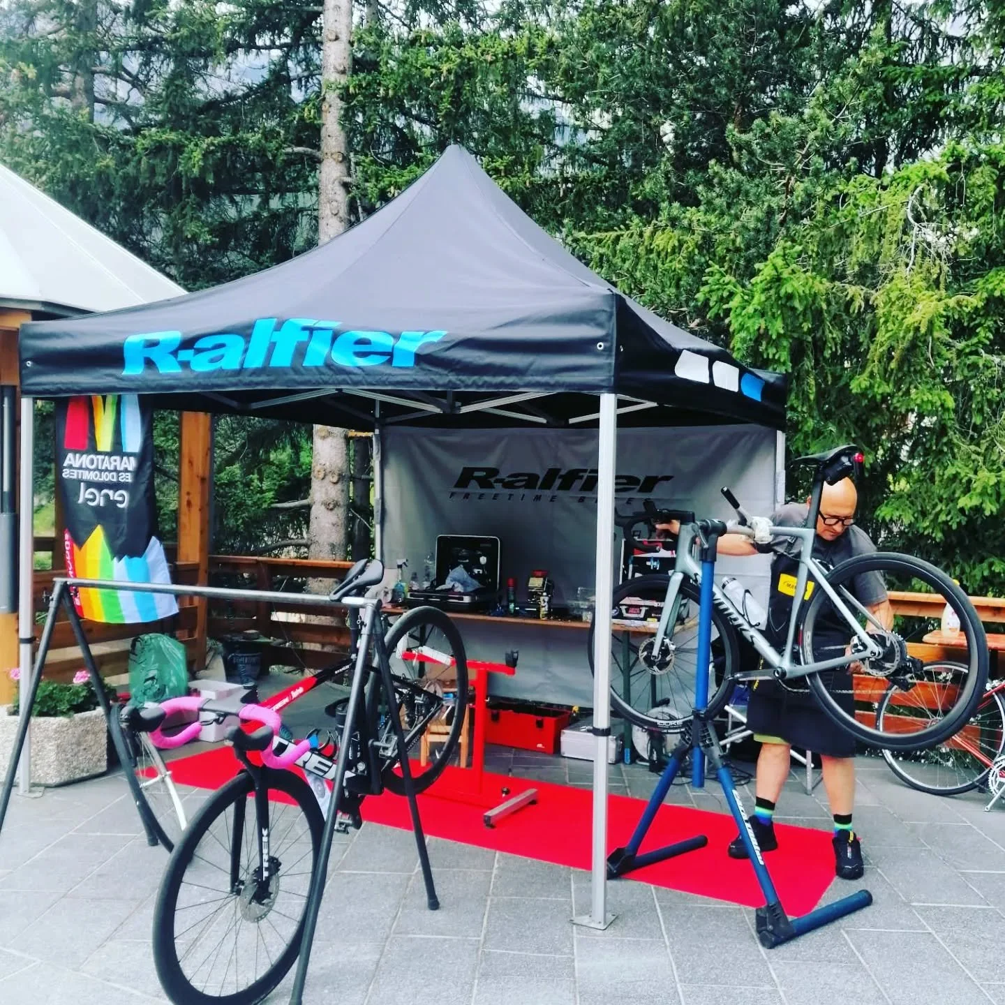 Anche quest&rsquo;anno siamo presenti ed operativi alla 35*maratona delle dolomiti, l&rsquo;emozione e l&rsquo;adrenalina per chi come me &egrave; sempre vissuto in mezzo alla bici &egrave; sempre alta, posti meravigliosi, aria sana e tanti tanti cic