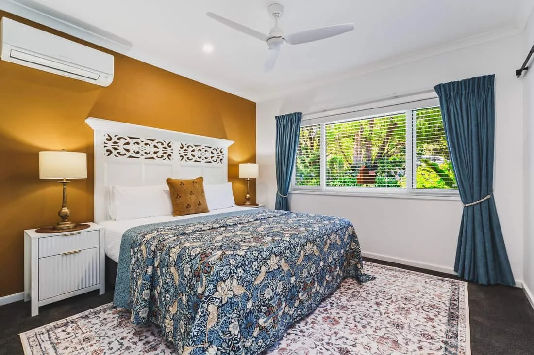 the wallcliffe room bedroom