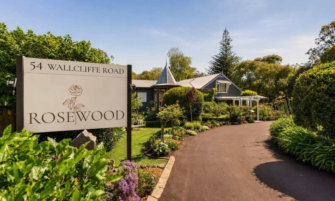 rosewood guesthouse driveway hero image