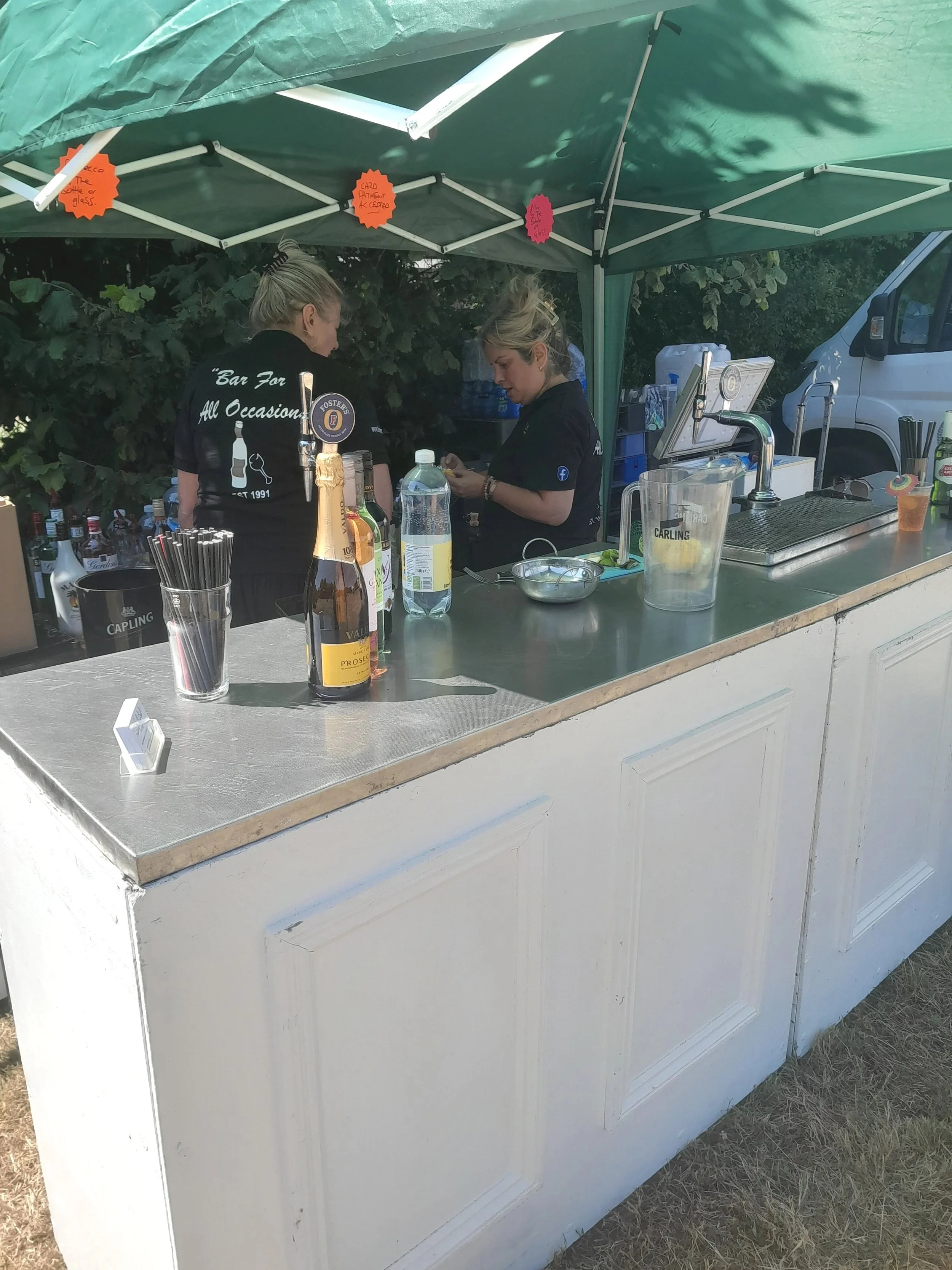 bar2.jpg