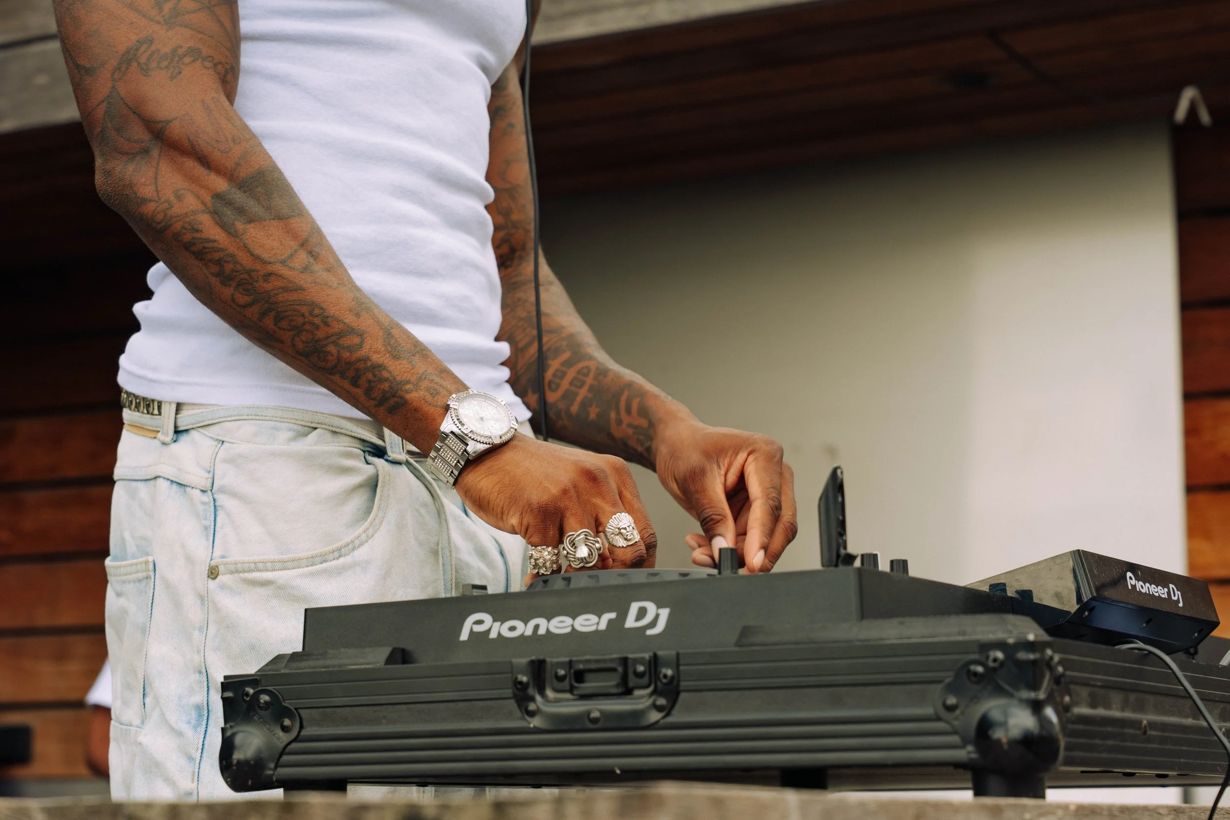 Event photography at XIGNALS rooftop party in Amsterdam by Don.HEIF
