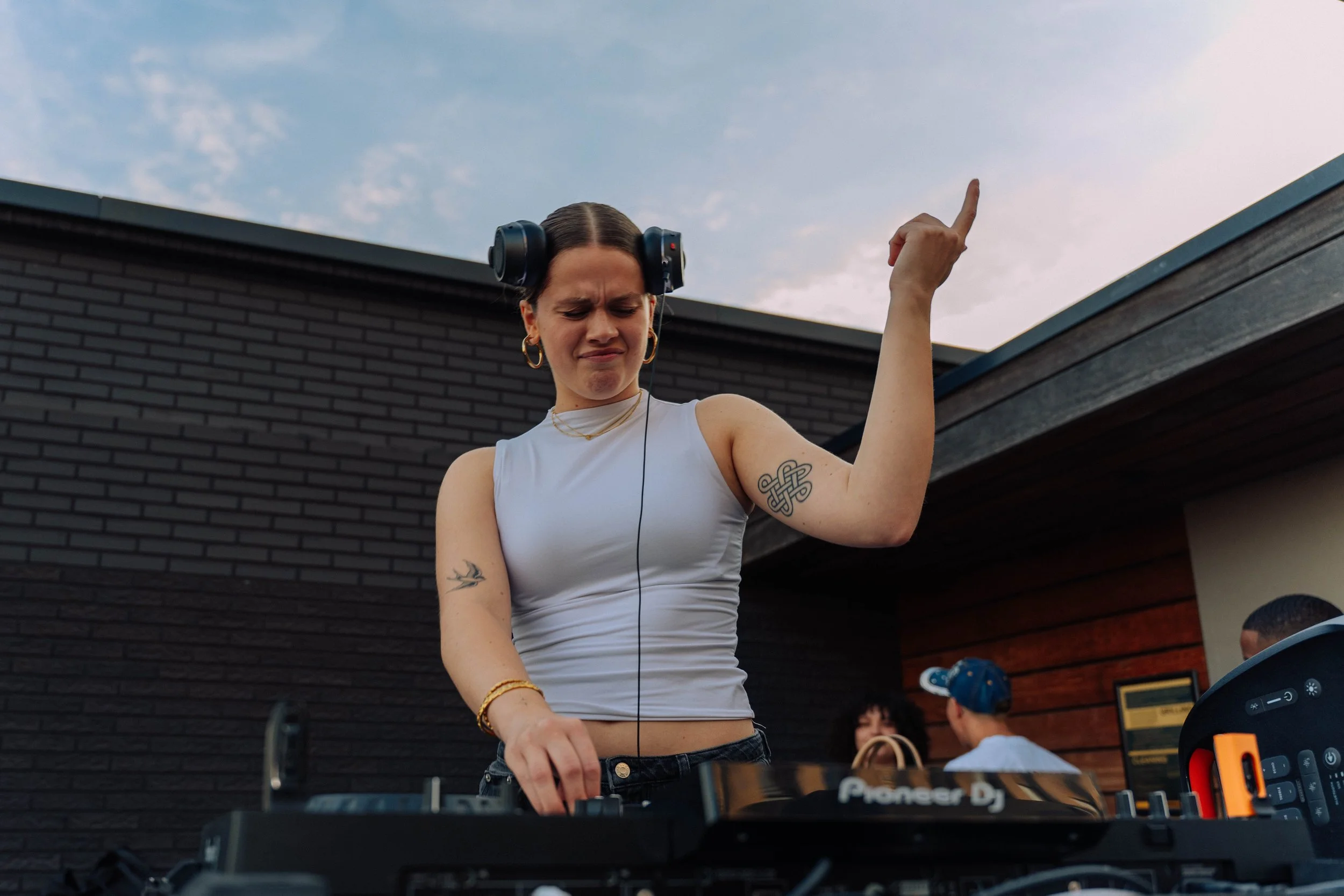 Event photography at XIGNALS rooftop party in Amsterdam by Don.HEIF